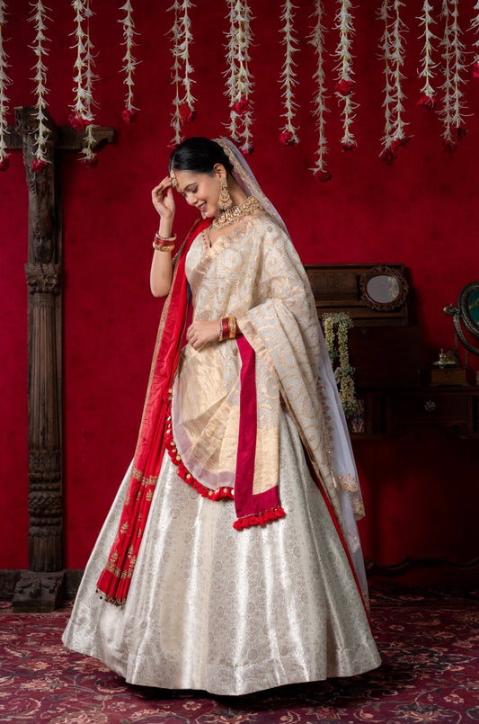Bridal offwhite red wedding lehenga 2025-26